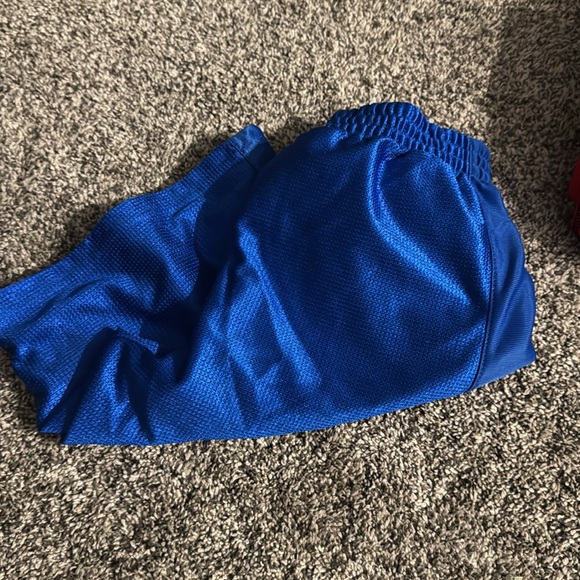 2 Pairs Kids athletic shorts - Picture 2 of 3